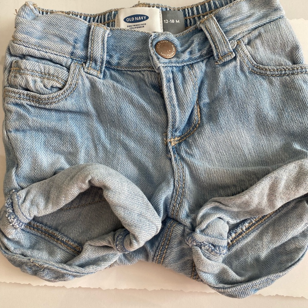 Old navy baby toddler girl shorts summer cuffed 12-18 months light blue denim